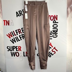 Aritzia color deep taupe Refined Cargo Pant